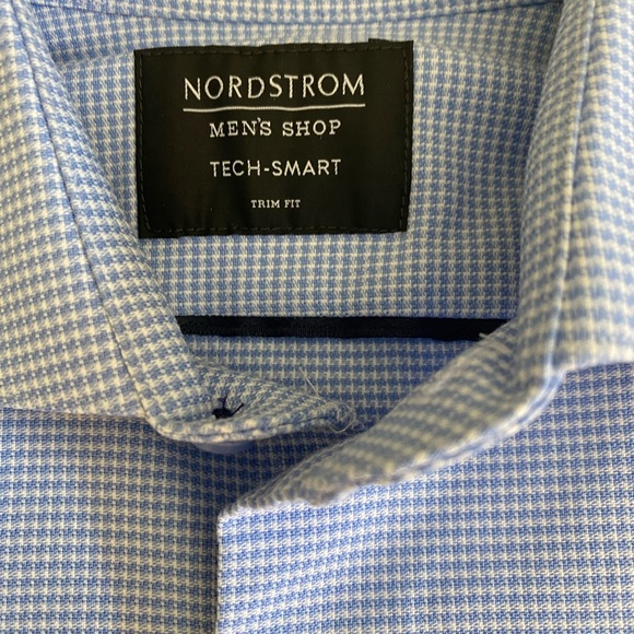 Nordstrom Tech-Smart Trim Fit Washable Dress Shirt Size 14 1/2 32/33 - Picture 4 of 6